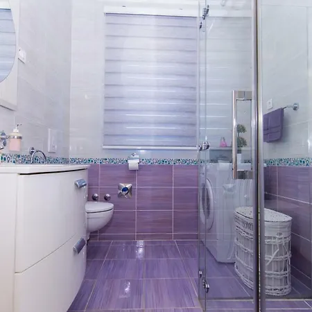 Σπίτι διακοπών Ines With Pool By The Τρογκίρ