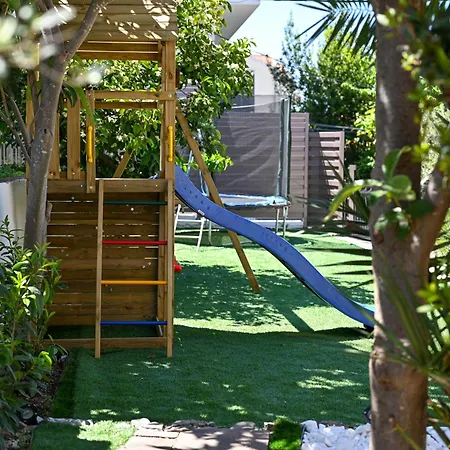 Tatil Evi Ines With Pool By The *